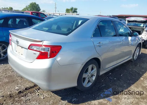 2012 Toyota Camry Se z USA, uszkodzony, nr VIN 4T1BF1FK2CU608147